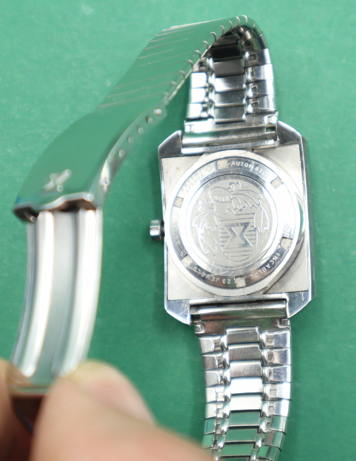 Vintage Lorenz Automatic- Perpetua 25 Rubis Incabloc Data Swiss 25 Jewels Automatic