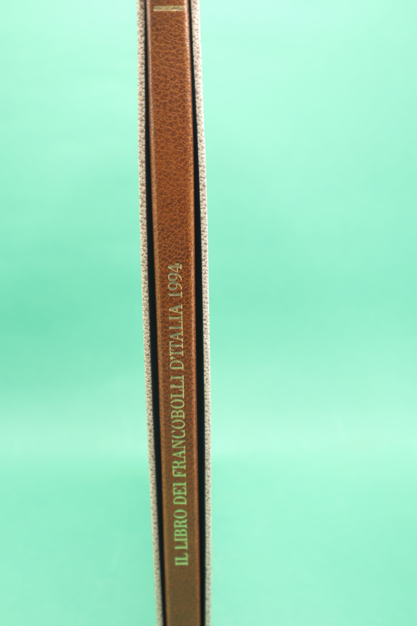 IL LIBRO DEI FRANCOBOLLI D'ITALIA 1994. BUCA DELLE LETTERE.POSTE ITALIANE.