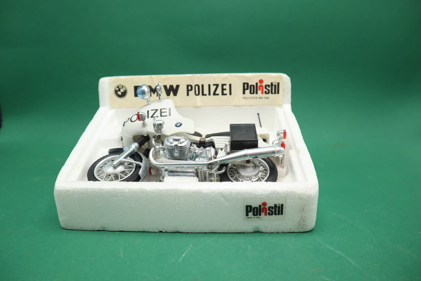 Vintage Polistil BMW Polizei motocycle. Die cast 1:15 Display Box