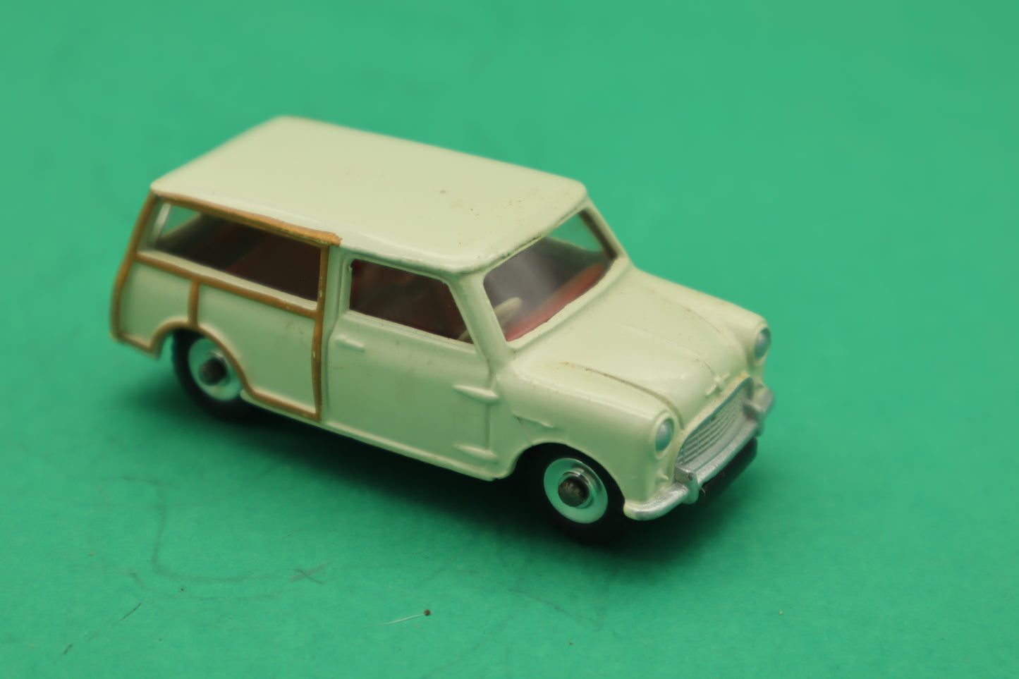 DINKY TOYS - 197- MORRIS MINI TRAVELLER- CREMA -MECCANO ENGLAND- SCATOLA ORIGINALE 1/43
