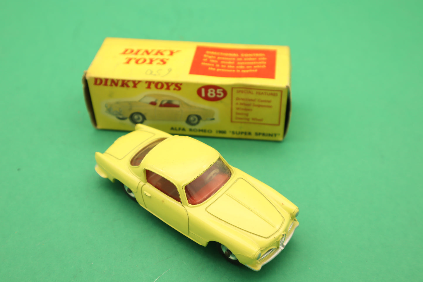 DINKY TOYS - 185- ALFA ROMEO 1900 COUPE ''SUPER SPRINT'' GIALLO- SCATOLA ORIGINALE 1/43
