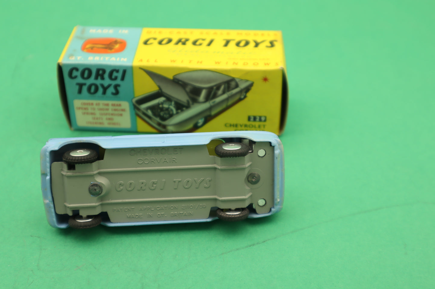 CORGI TOYS - 229- CHEVROLET CORVAIR- GOLDEN MECCANO ENGLAND- SCATOLA ORIGINALE 1/43