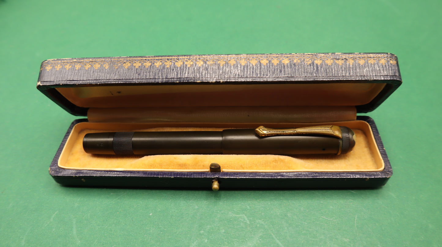 MONTBLANC 2 B Filler FOUNTAIN PEN NIB GOLD 14KT EF GRADE ORIGINAL BOX VINTAGE 1990’s