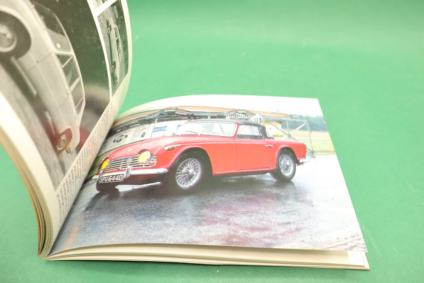 Tutta la storia della TRIUMPH libretto concessionaria Micheal Frostick 1981 Da collezione