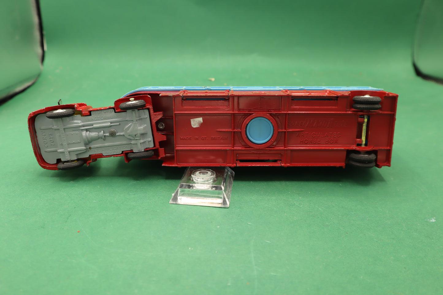 CORGI Major TOYS - Chipperfields Circus- Articulated Horse Box Four hourses -MECCANO ENGLAND. 1/43  Anni 60