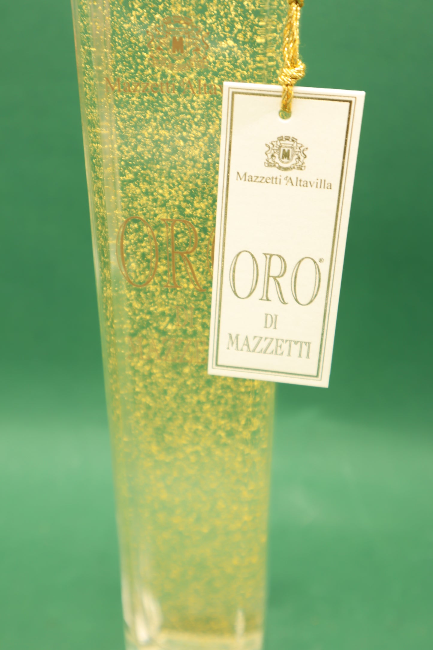 Grappa Oro di Mazzetti - Con Oro Alimentare 23 Carati - Grappa di Moscato