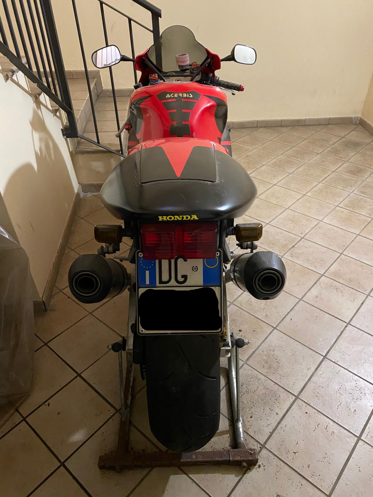 Honda VTR 1000 SP-1 – HRC – Scarichi LeoVince – Pronta pista o collezione