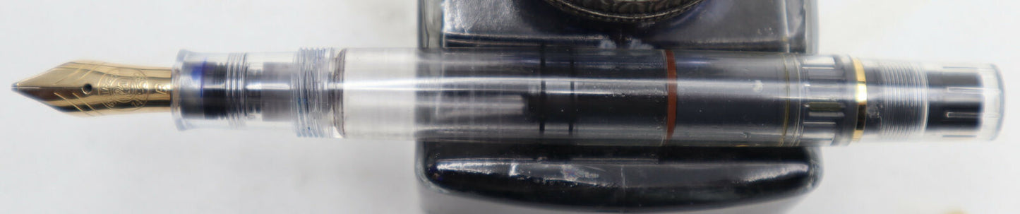 Vintage Pelikan M201 Clear Demonstrator Limited edition Gold Fountain Pen 2000 J