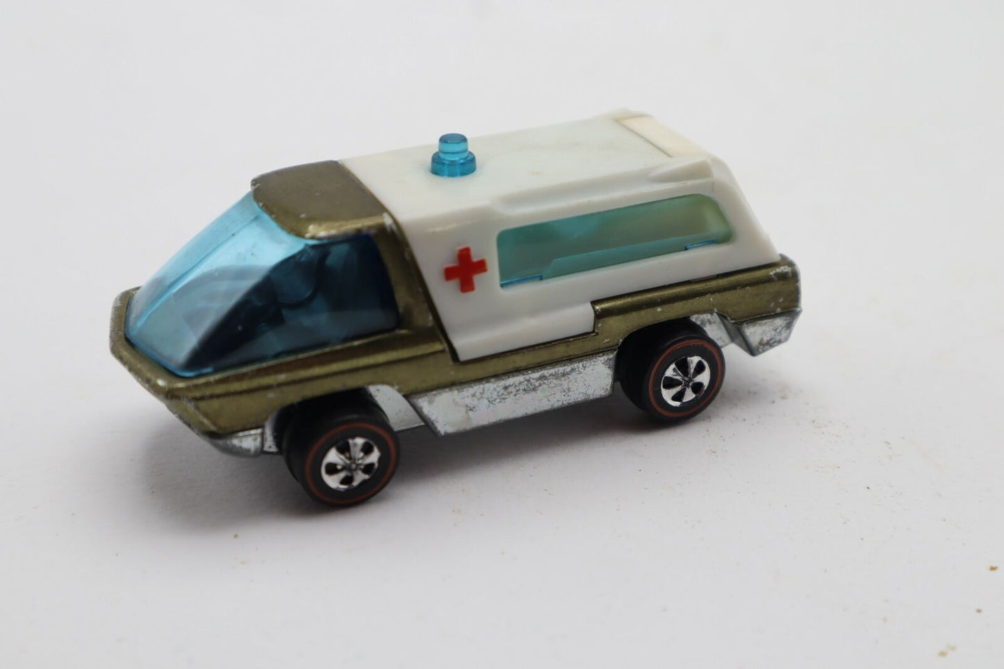 Hot Wheels Redline The Heavyweights Ambulance OLIVE Green