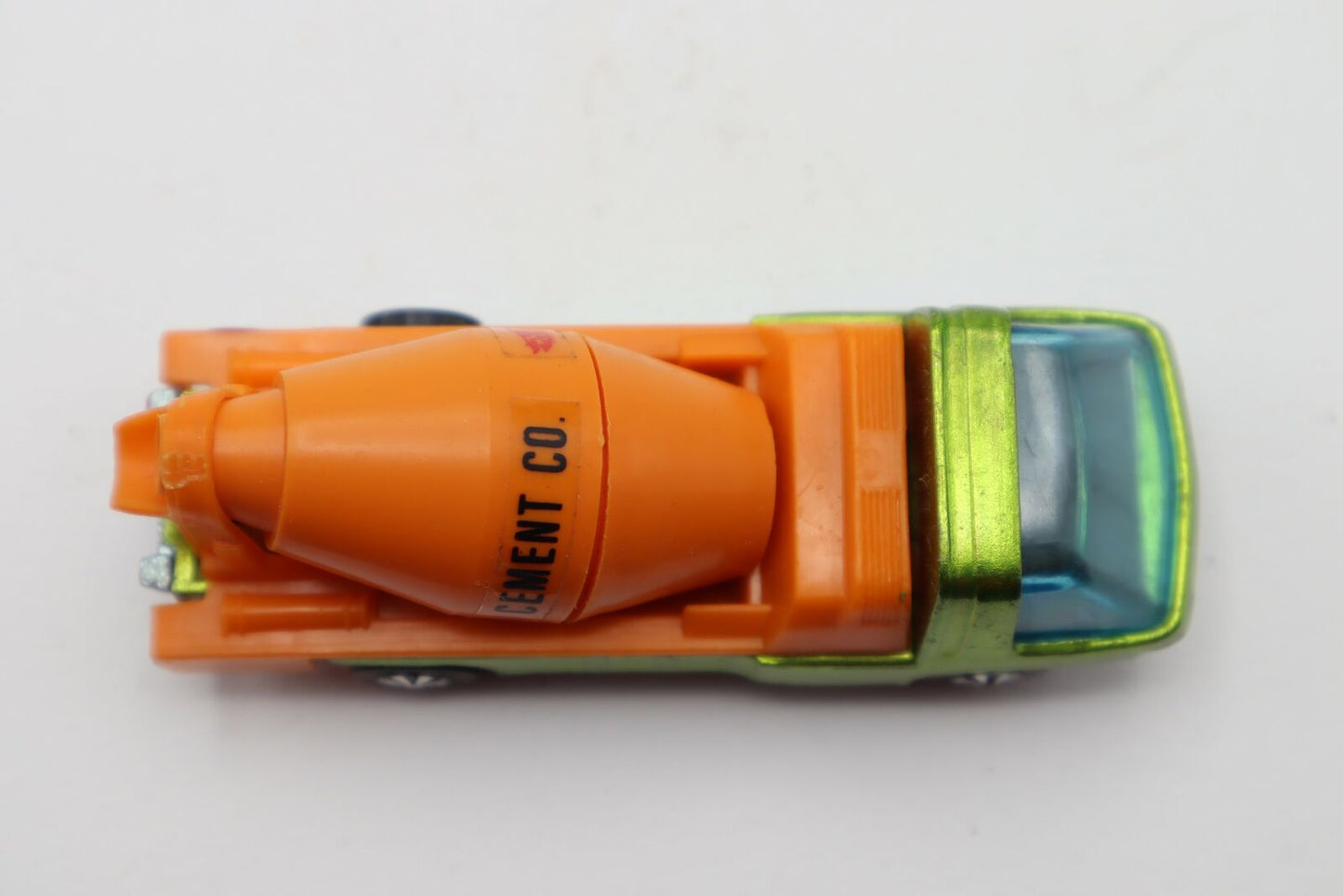 HOT WHEELS REDLINE CEMENT MIXER Green Verde near Mint to Mint Very Nice