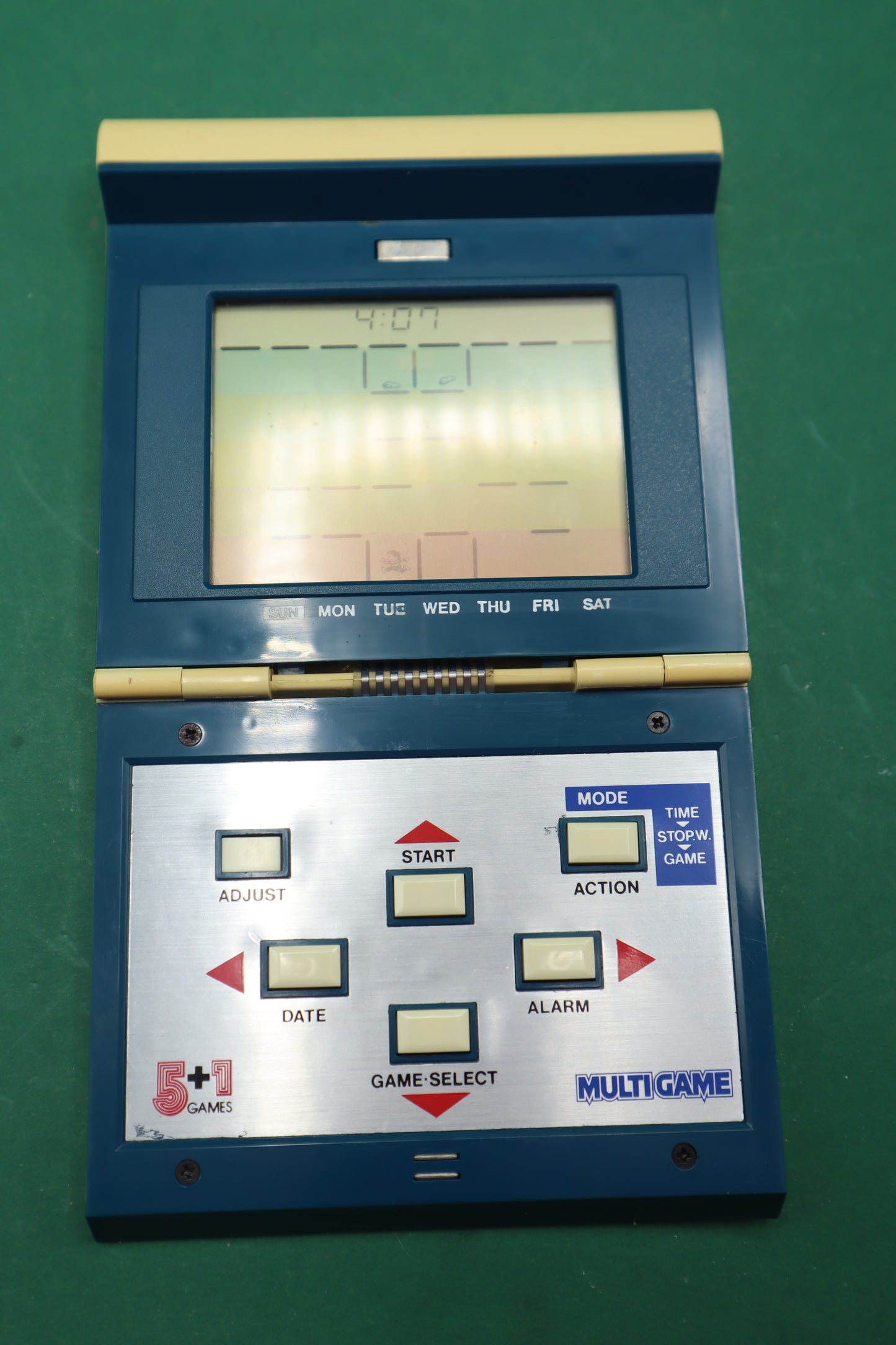 Vintage Penta Epoch LCD Game Gamebox 5+1 Multigame 80