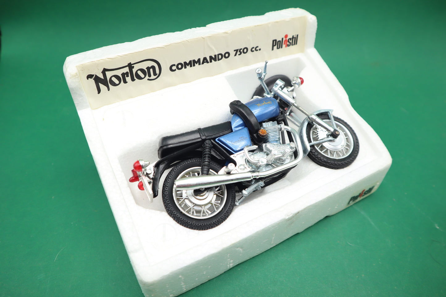 Vintage PoliStil Norton Commando 750 cc Motocycle.  Die cast 1:15 Display Box