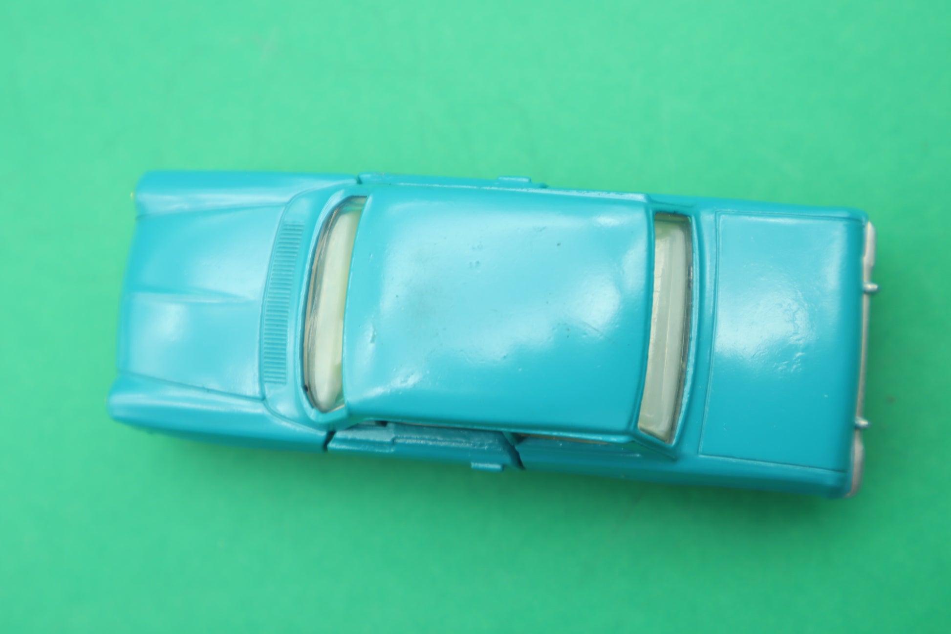 DINKY TOYS - FORD TAUNUS 12M - 1/43e - Collection DINKY TOYS - FORD TAUNUS 12M - 1/43e - Collection