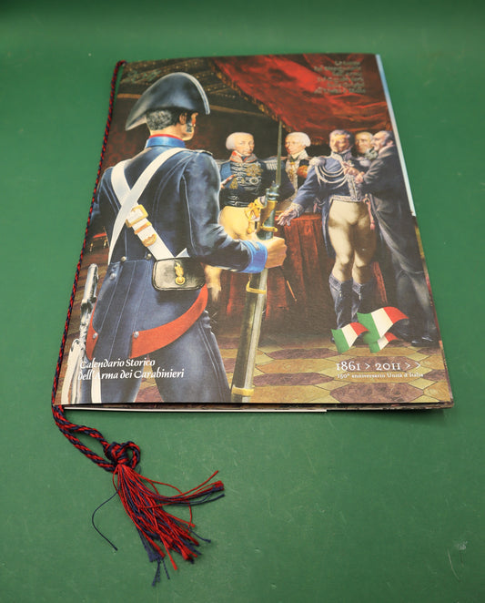 CALENDARIO STORICO DEI CARABINIERI 2011