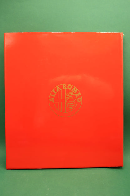 Museo Storico Alfa Romeo Libro ARESE 1983