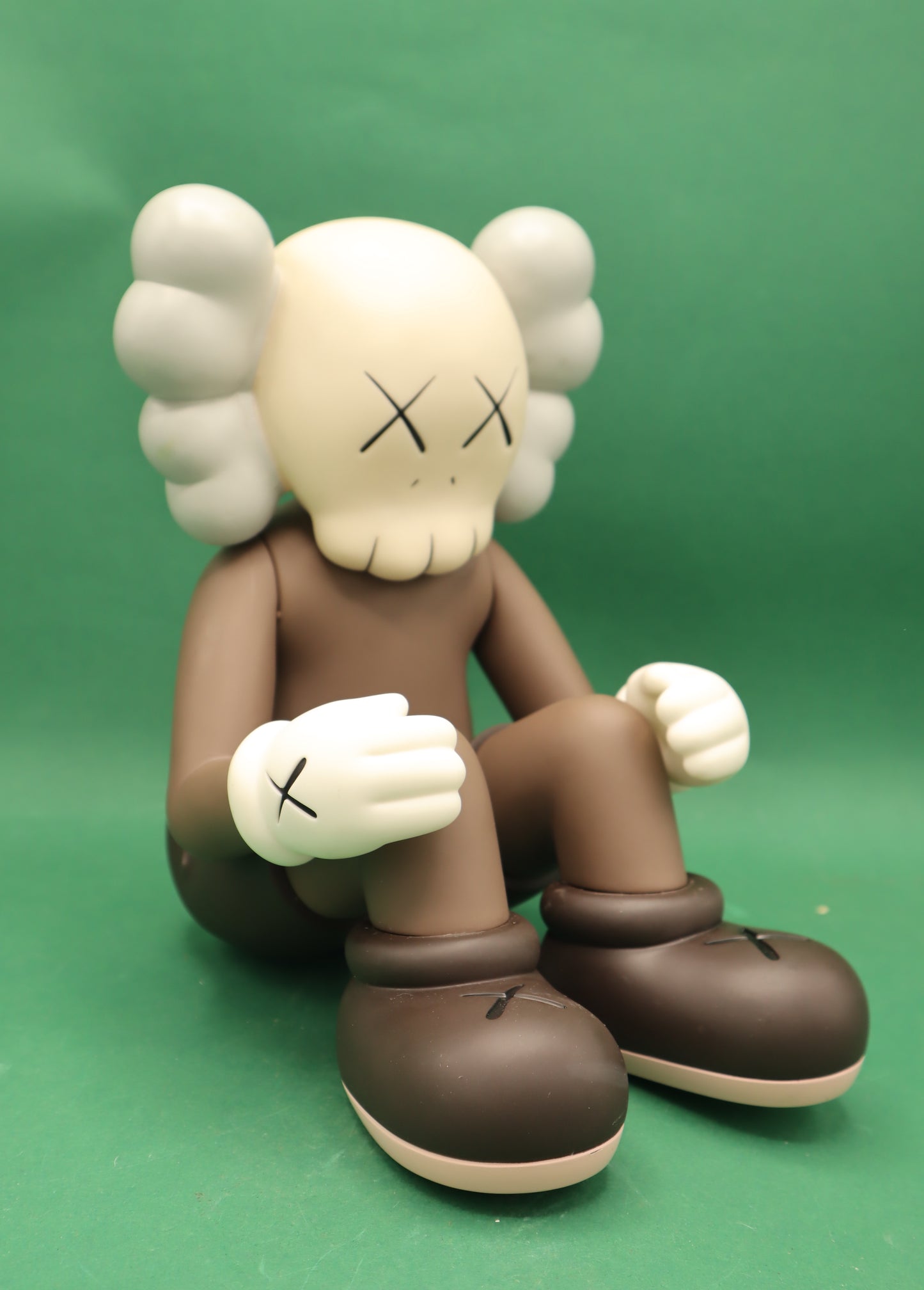 Kaws (Brian Donnelly)  Seeing/Watching Open Edition  2016