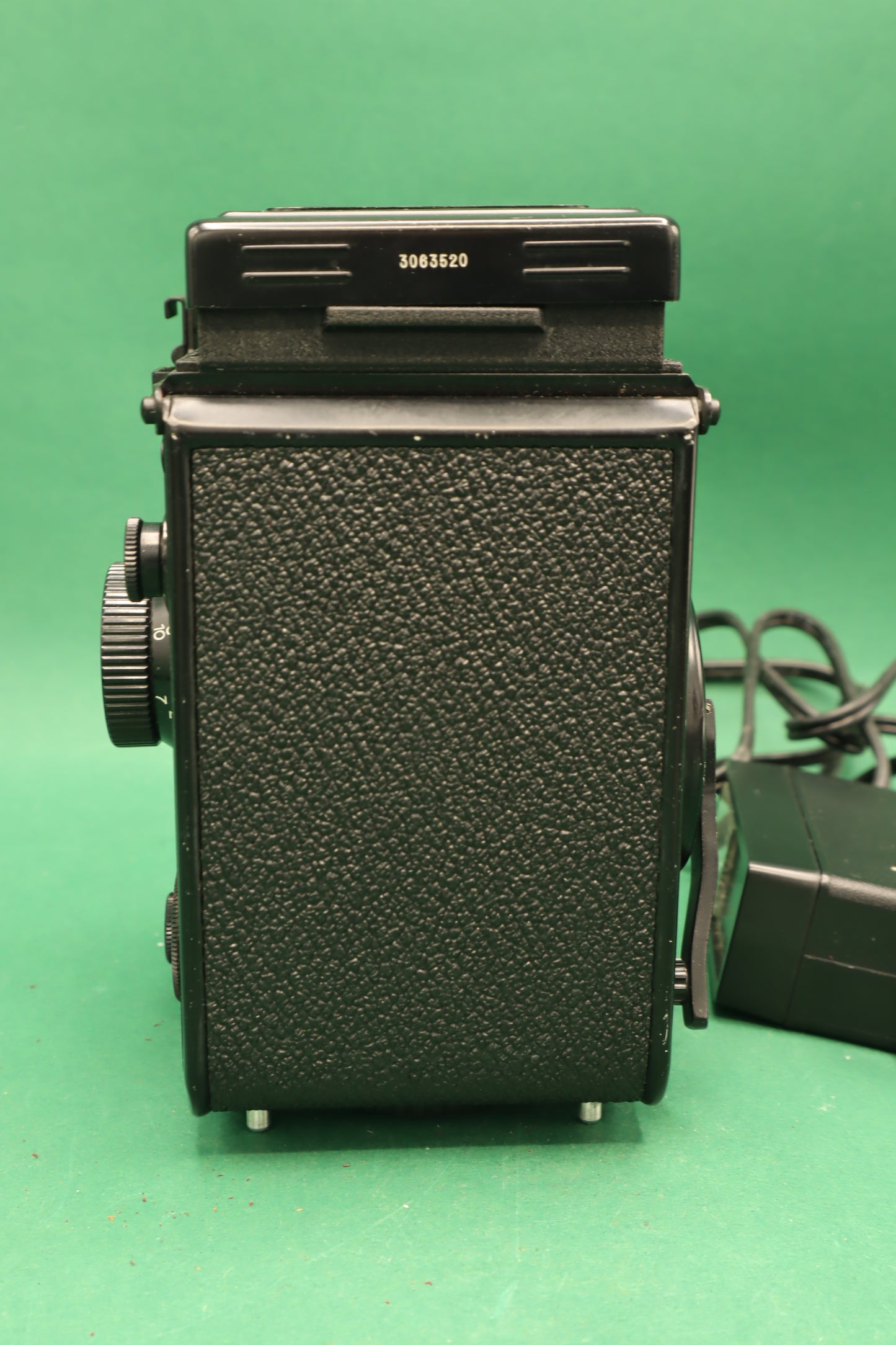 Yashica Mat-124G Medium Format TLR Film Camera 80mm f/3.5 JAPAN