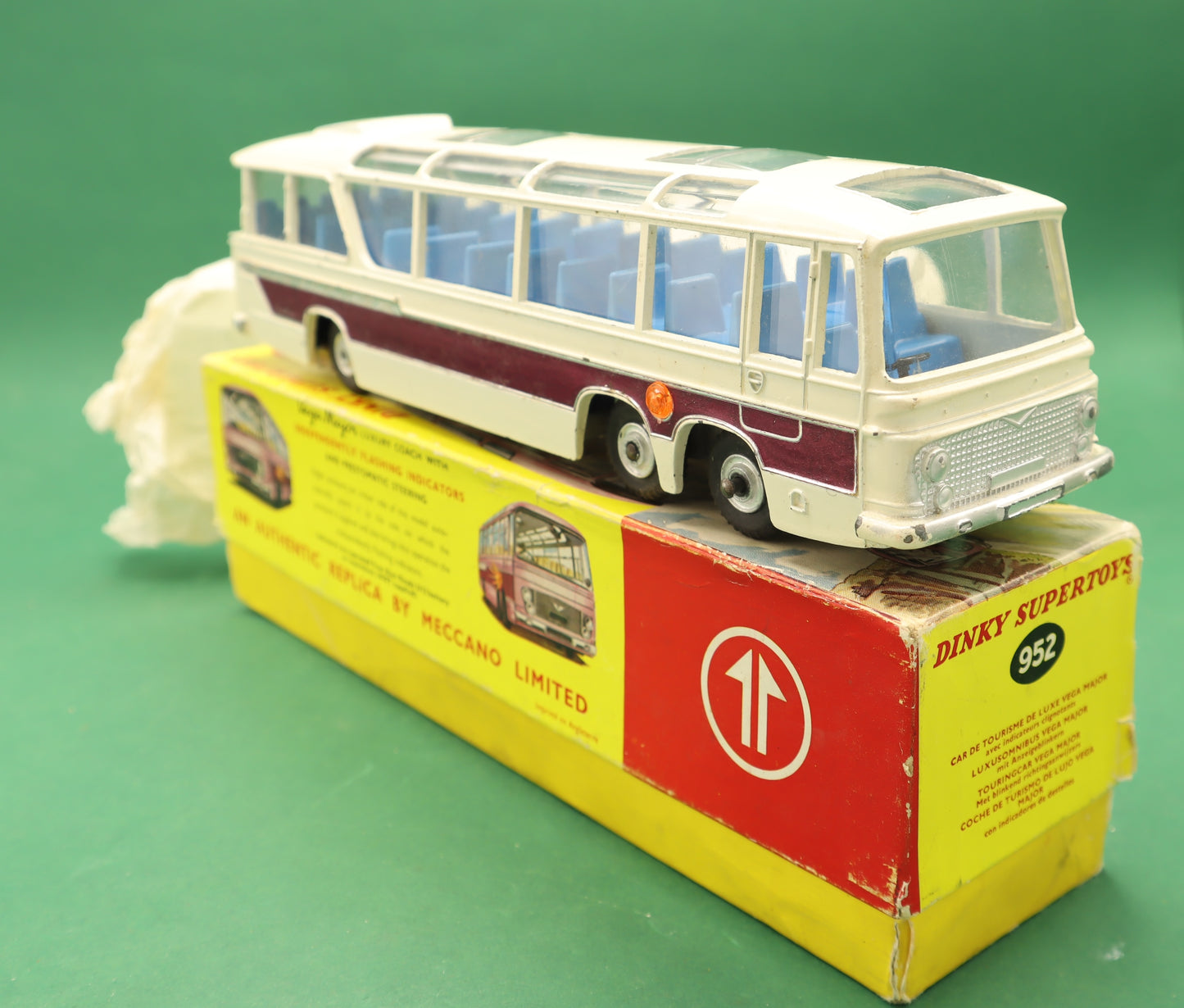 DINKY SUPER TOYS - 952 -VEGA MEGA LUXURY COACH -MECCANO LTD -SCATOLA ORIGINALE 1/43