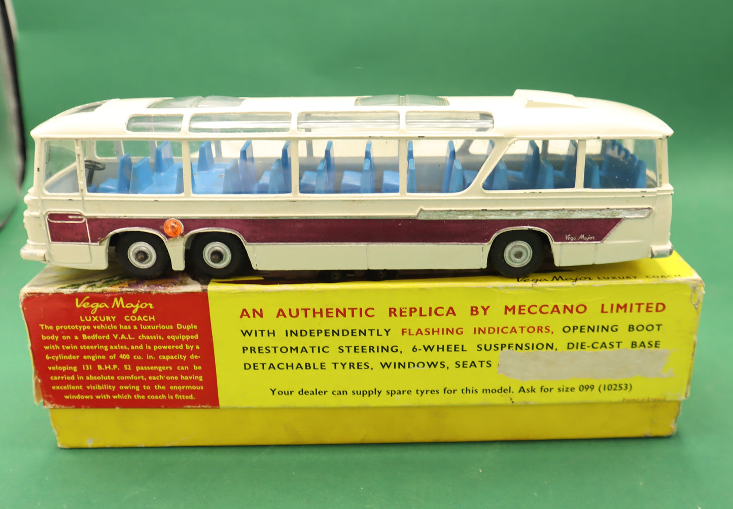 DINKY SUPER TOYS - 952 -VEGA MEGA LUXURY COACH -MECCANO LTD -SCATOLA ORIGINALE 1/43