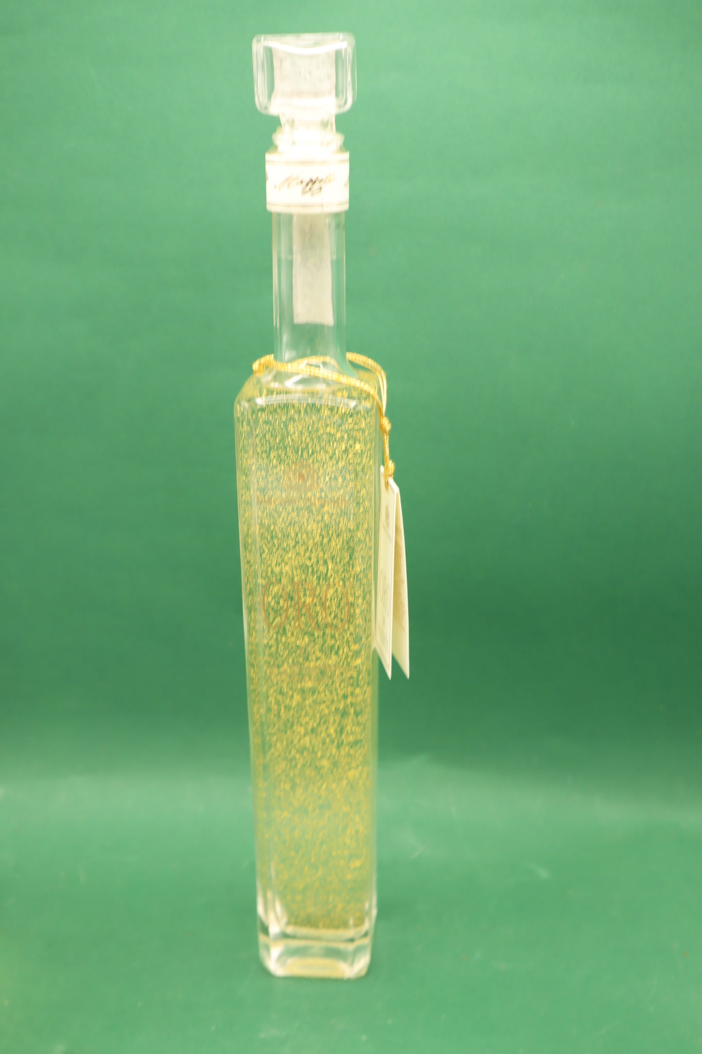 Grappa Oro di Mazzetti - Con Oro Alimentare 23 Carati - Grappa di Moscato
