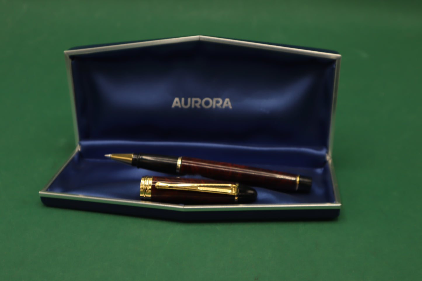 Aurora Biro in stile legno con finiture in Oro Scatola originale