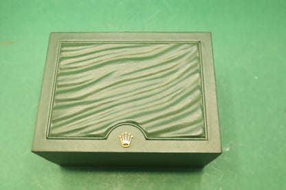 Original Rolex presentation box, reference 30.00.02, ideal to complete your vintage Oyster Perpetual, Datejust, or Air-King set.