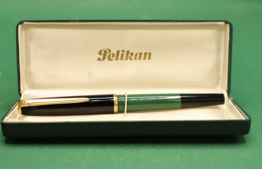 Vintage Pelikan MK10 Piston filler Penna Stilografica Verde Nero oro  Scatola orginale Anni 70