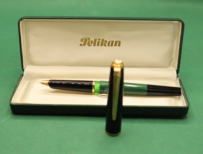 Vintage Pelikan MK10 Piston filler Penna Stilografica Verde Nero oro  Scatola orginale Anni 70