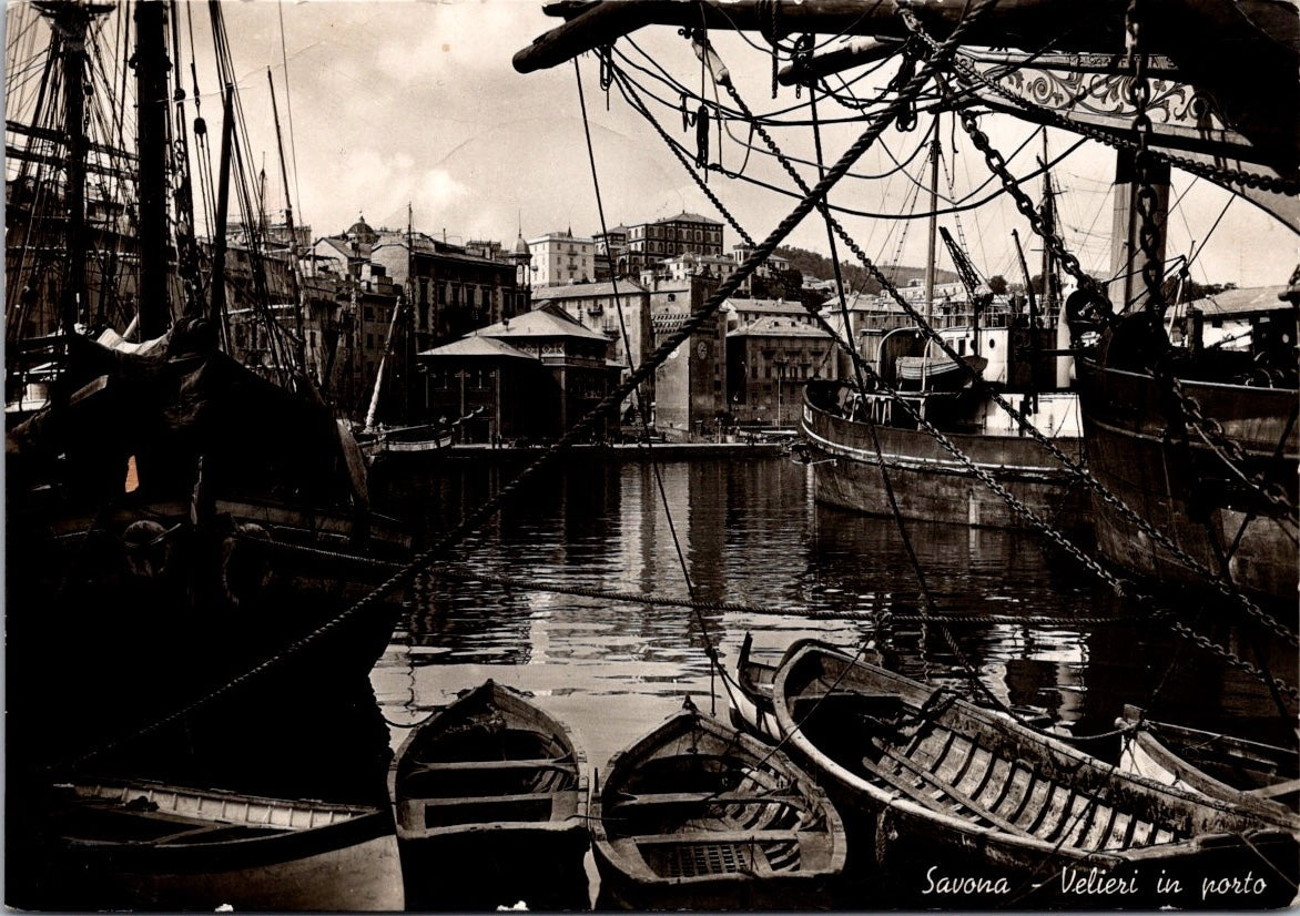 Cartolina Savona – Velieri in Porto Vintage Postcard Italy