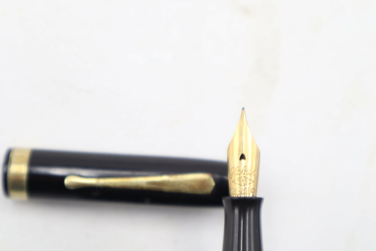 Vintage Waterman's Black celluloid Gold Lever fill Globus 585 nib Fountain Pen