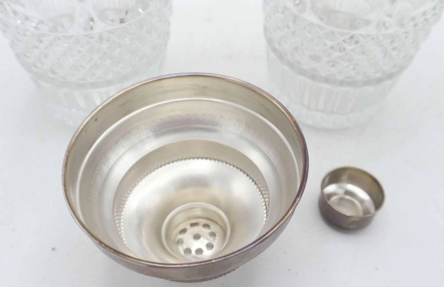 Vintage Two Cocktail shaker mixer  crystal and silver 800