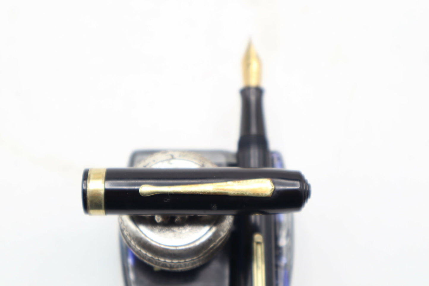 Vintage Waterman's Black celluloid Gold Lever fill Globus 585 nib Fountain Pen