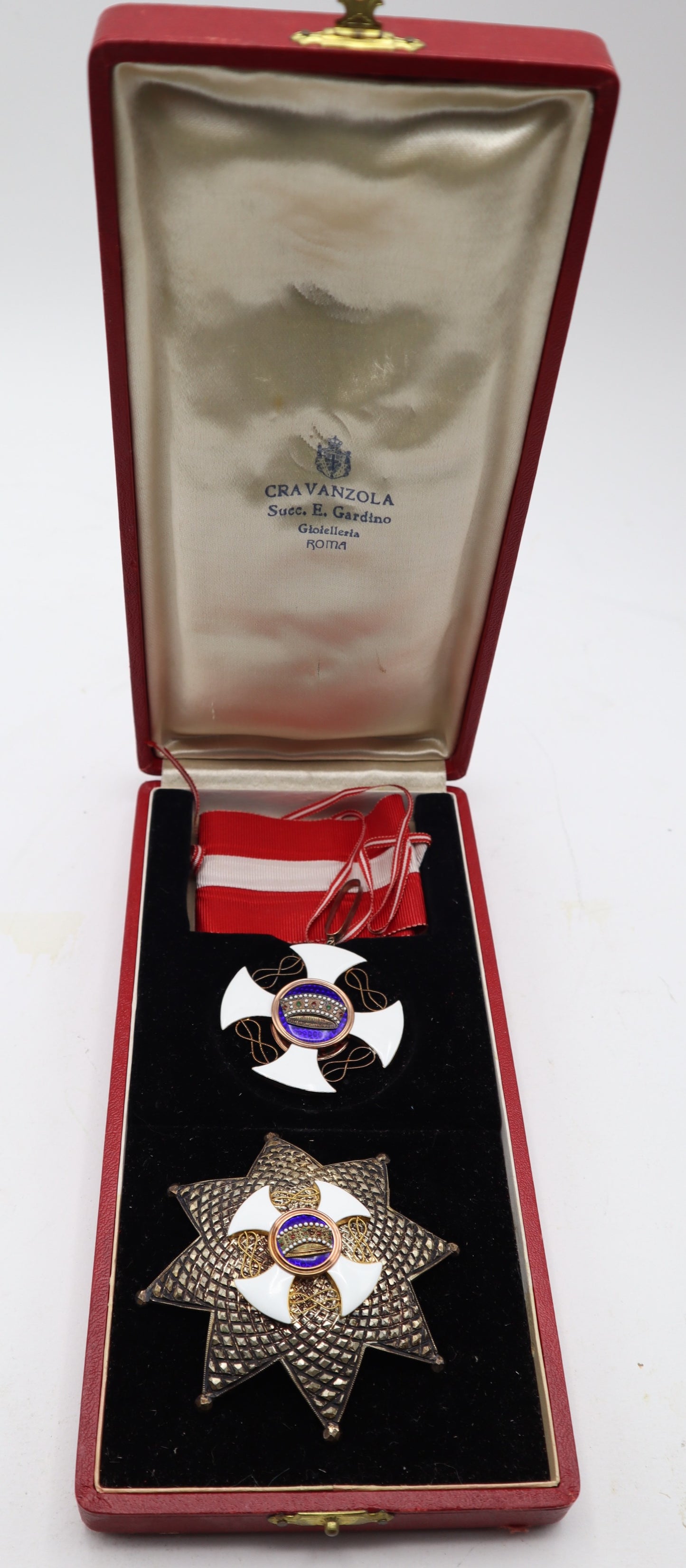 Ordine dell Corona D'Italia Vittorio Emanuele III 1900-1943 Spilla + Croce Ordine con scatola