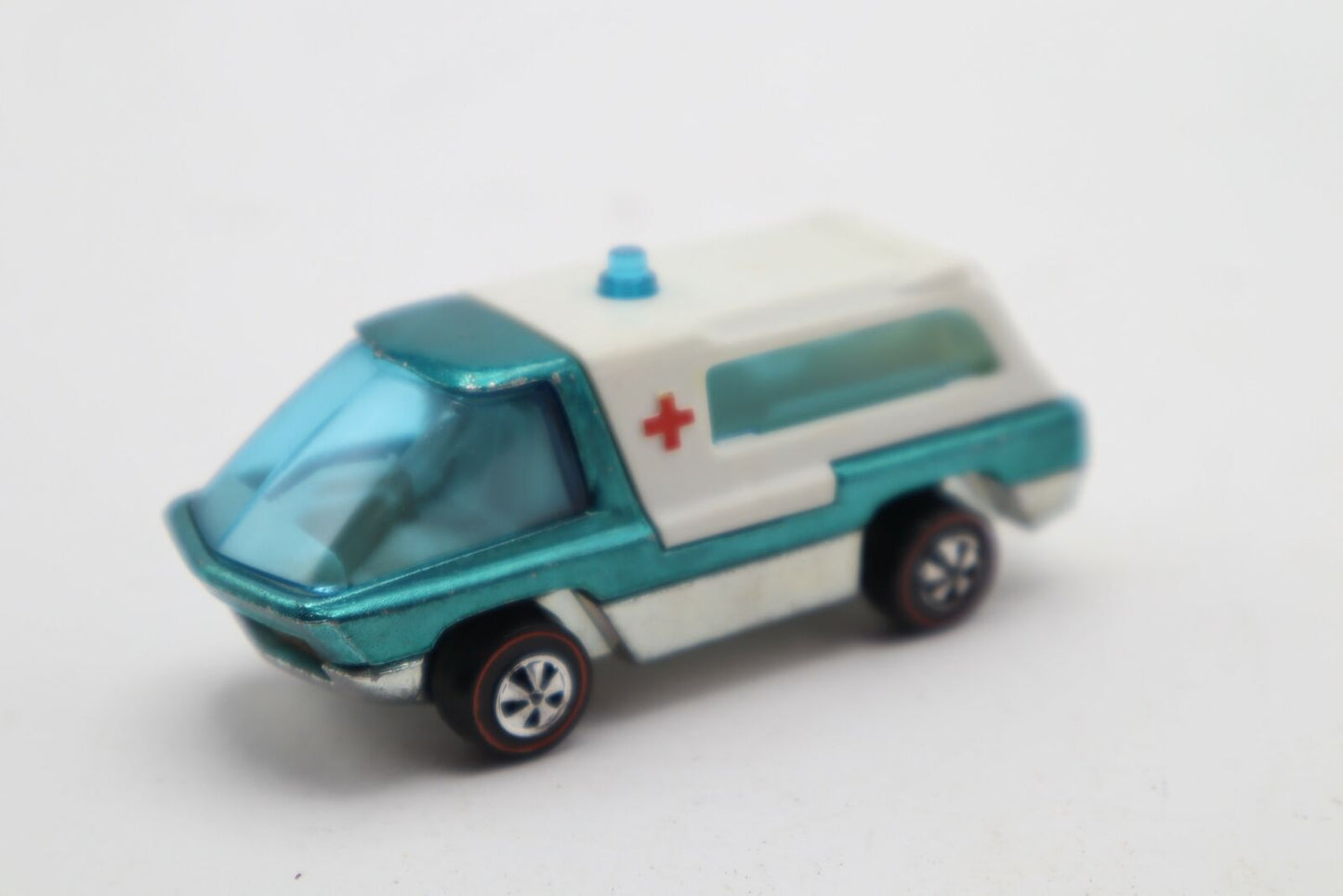 Hot Wheels Redline The Heavyweights Ambulance Dark Green