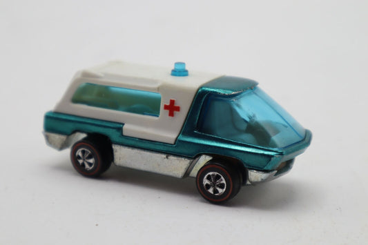 Hot Wheels Redline The Heavyweights Ambulance Dark Green