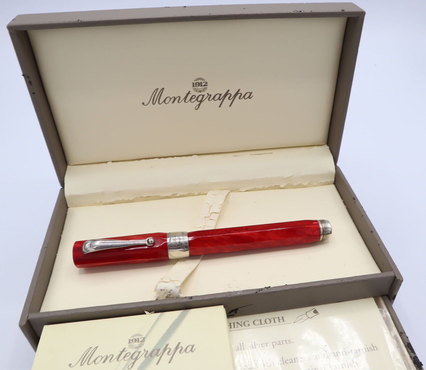 Fountain Pen MONTEGRAPPA SYMPHONY ruby red celluloid nib F