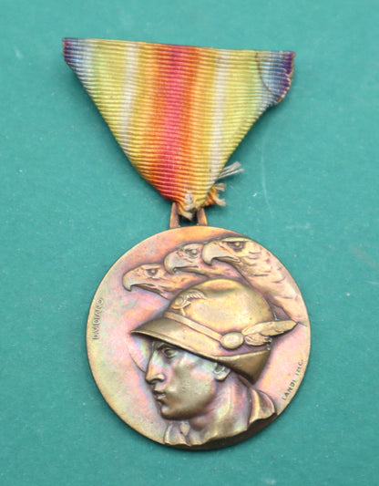 Medaglia 13° adunata nazionale Alpini a Napoli 1932 con Nastrino Arcabaleno
